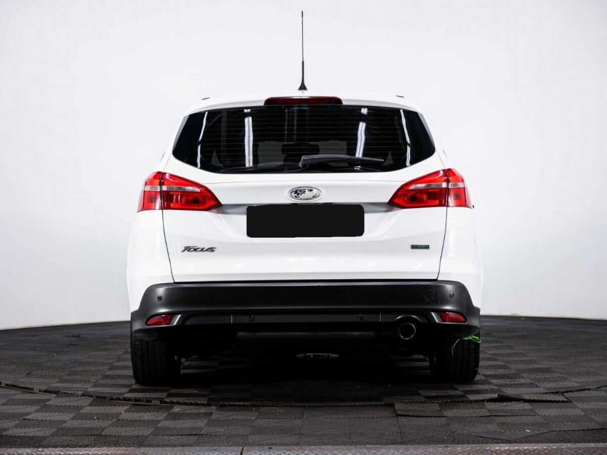 Купить Ford Focus с пробегом. Фото: #4