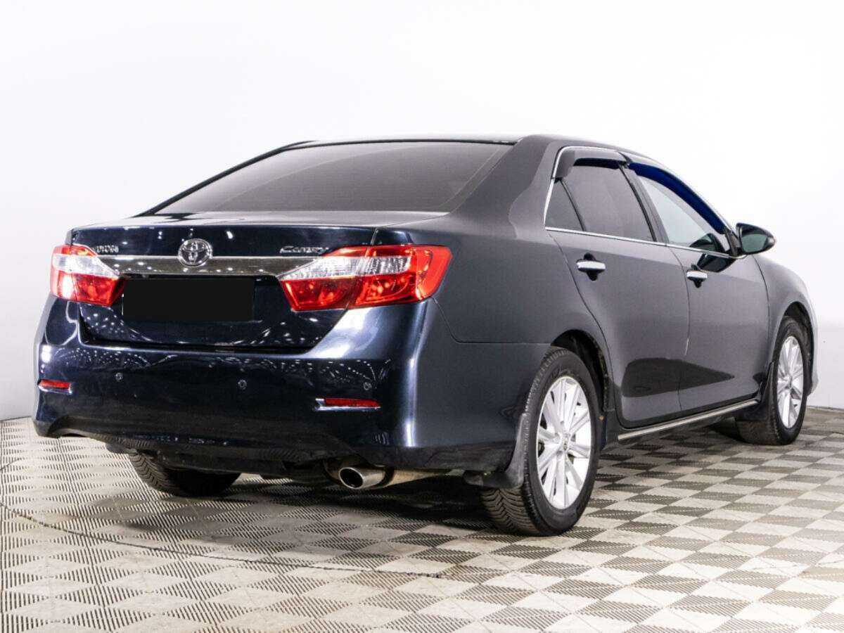 Купить Toyota Camry с пробегом. Фото: #4