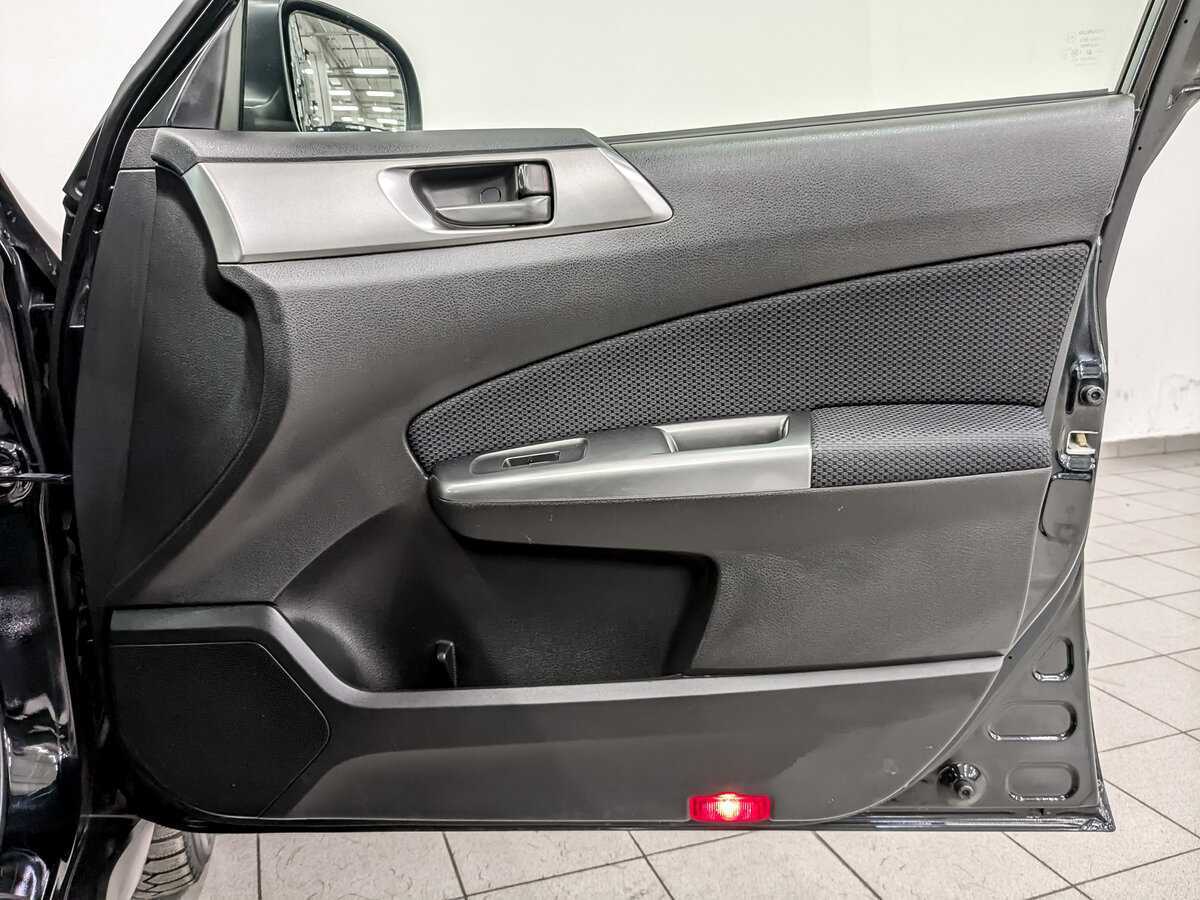 Купить Subaru Forester с пробегом. Фото: #23