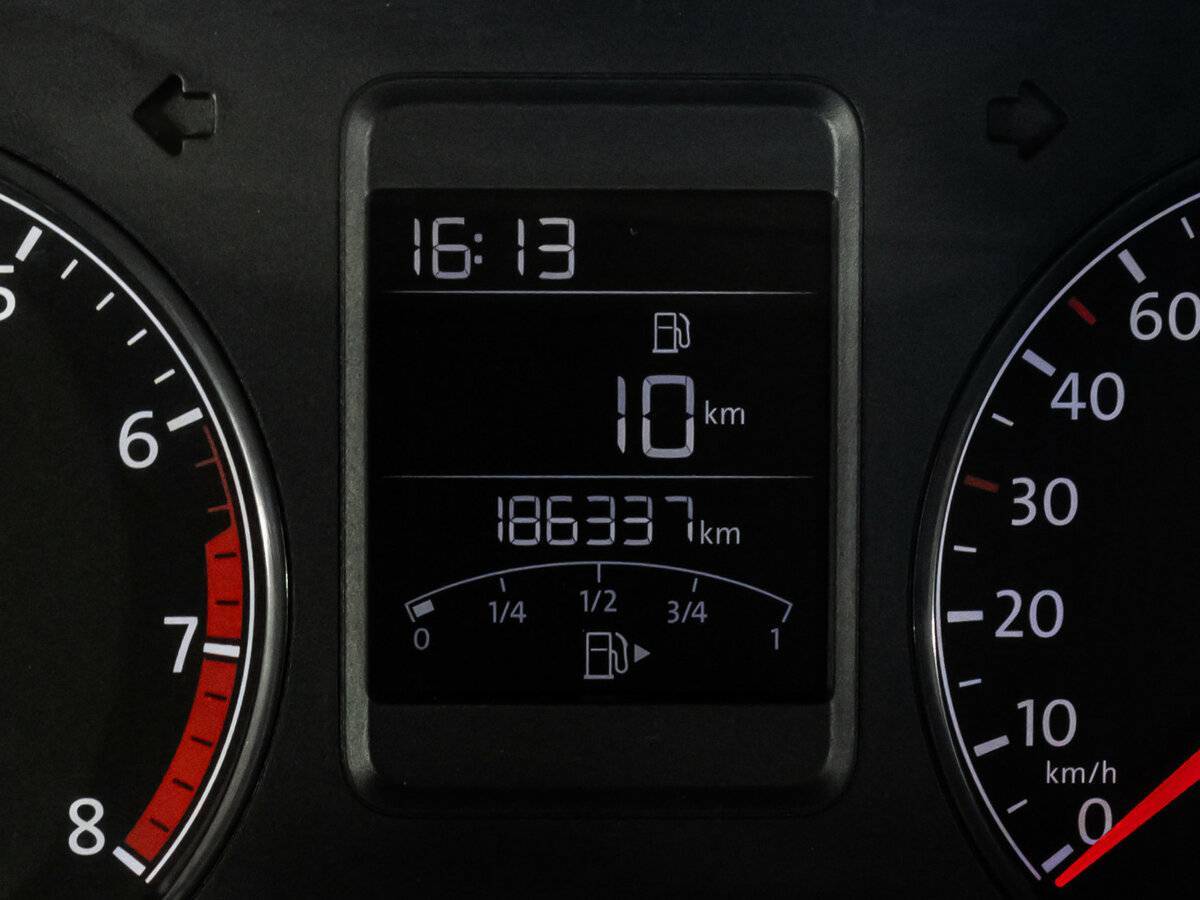 Купить Volkswagen Polo с пробегом. Фото: #14