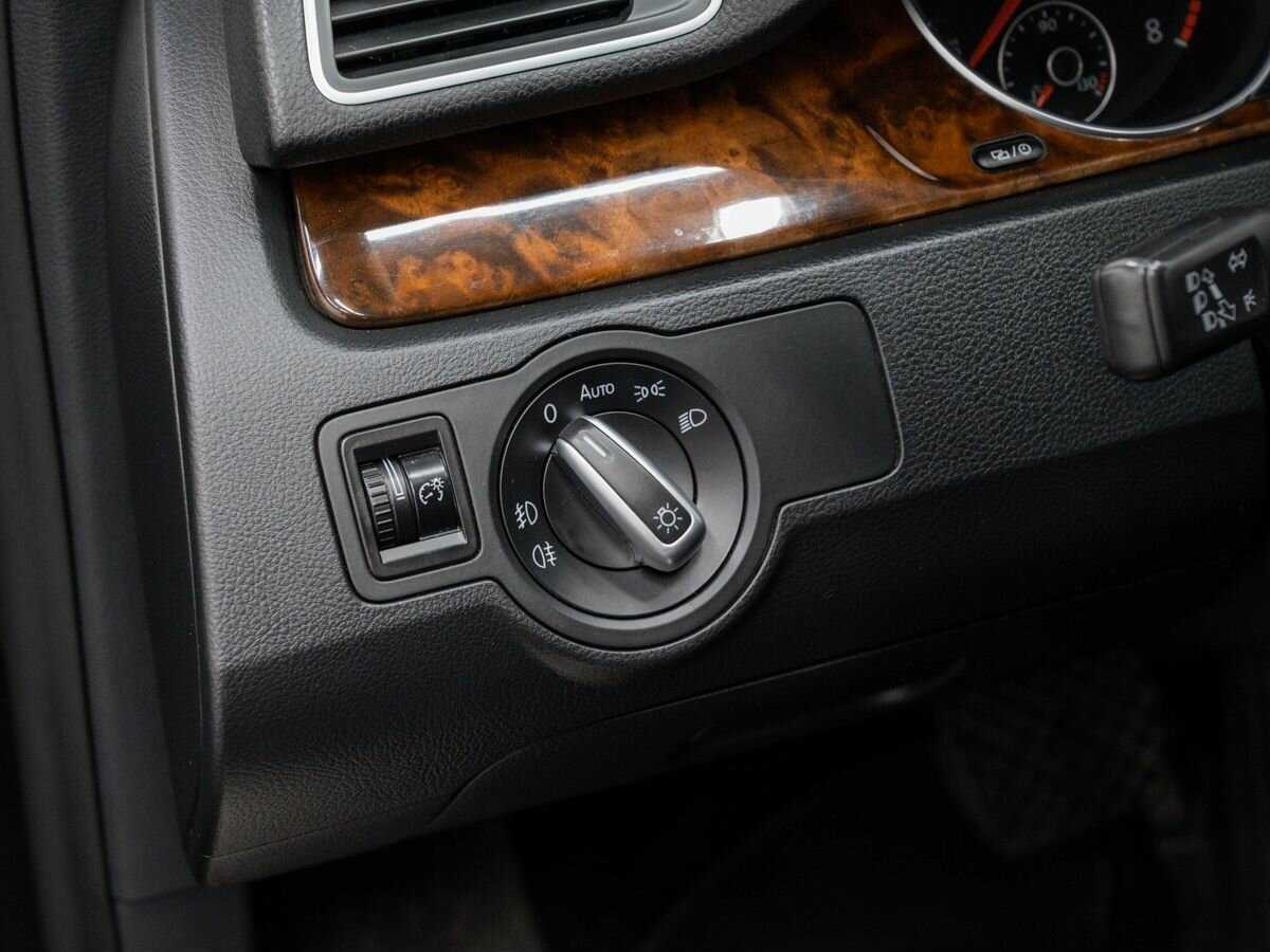 Купить Volkswagen Passat с пробегом. Фото: #15