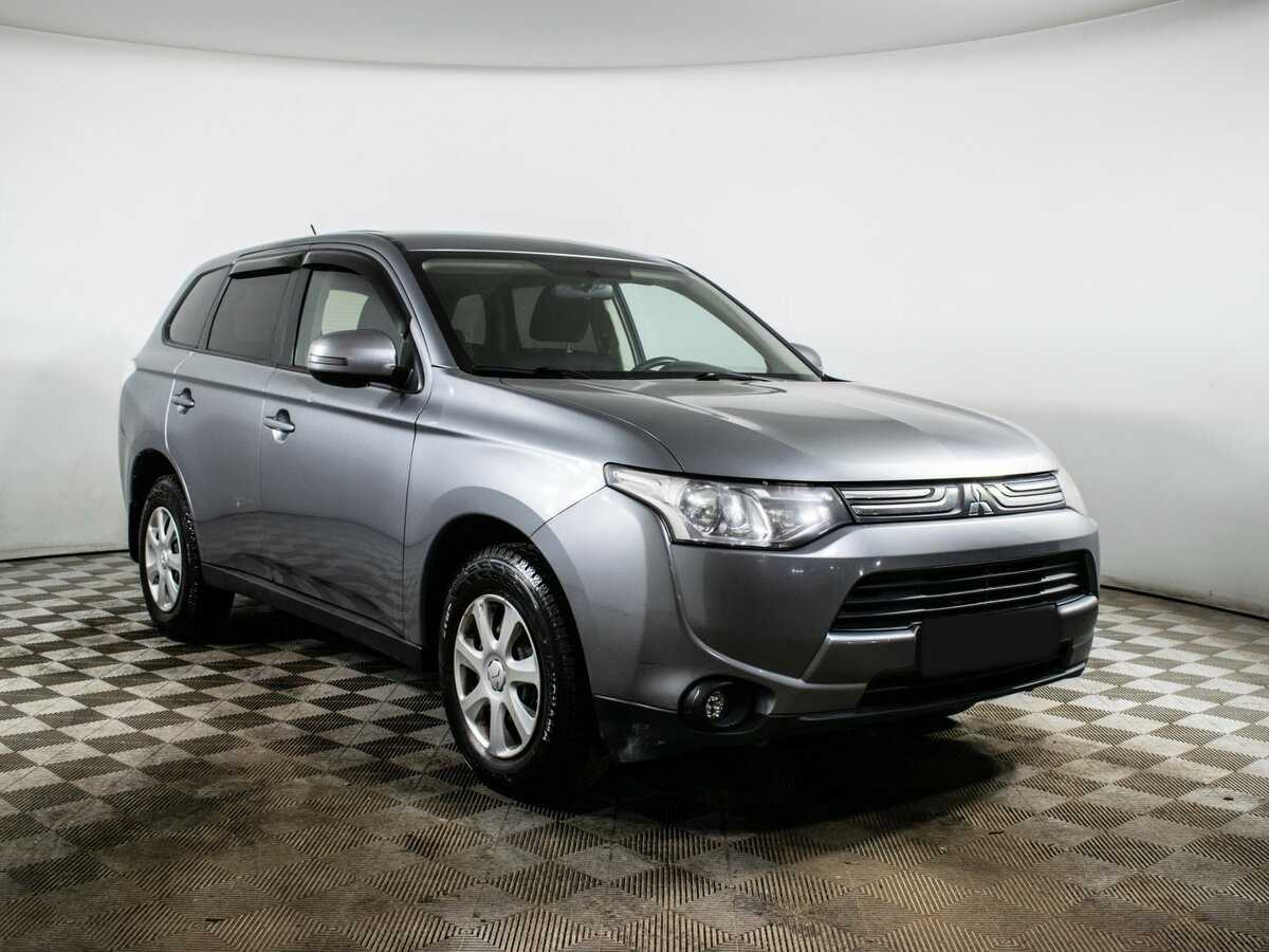 Купить Mitsubishi Outlander с пробегом. Фото: #2