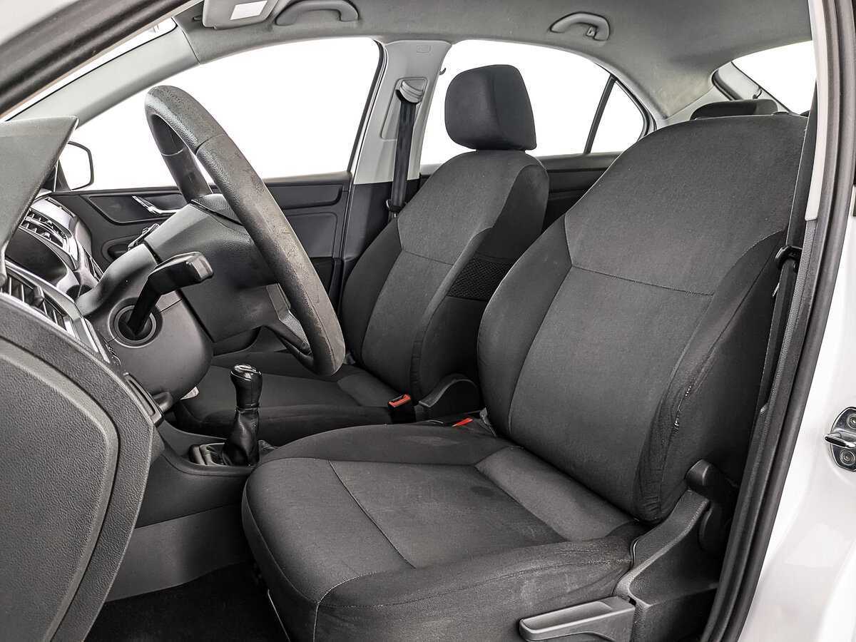 Купить Skoda Rapid с пробегом. Фото: #19