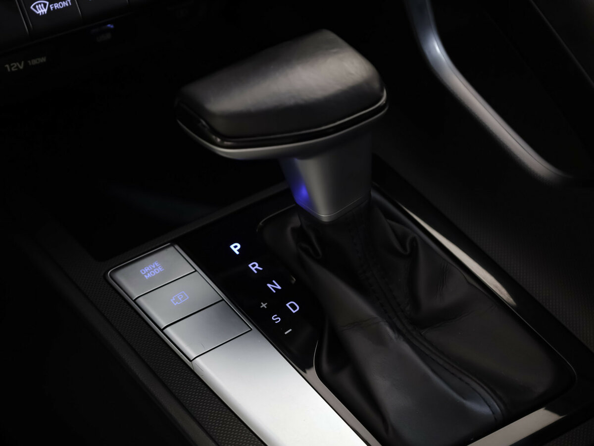 Купить Hyundai Elantra с пробегом. Фото: #13