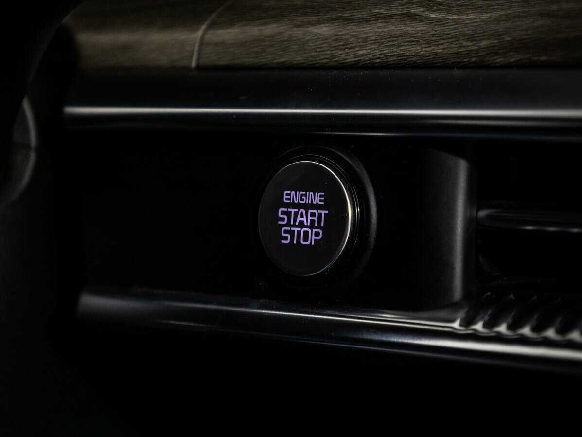 Купить Kia K5 с пробегом. Фото: #21