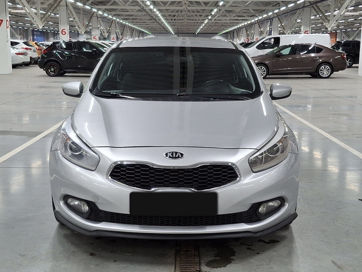 Купить Kia Ceed с пробегом. Фото: #1