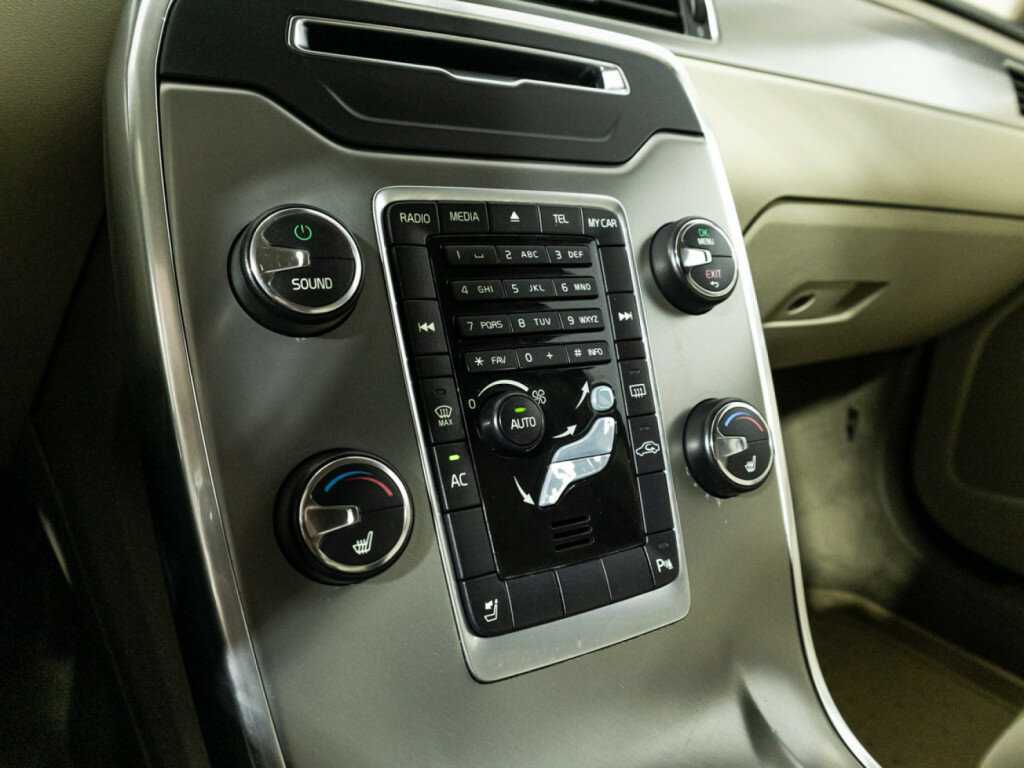 Купить Volvo S80 с пробегом. Фото: #16