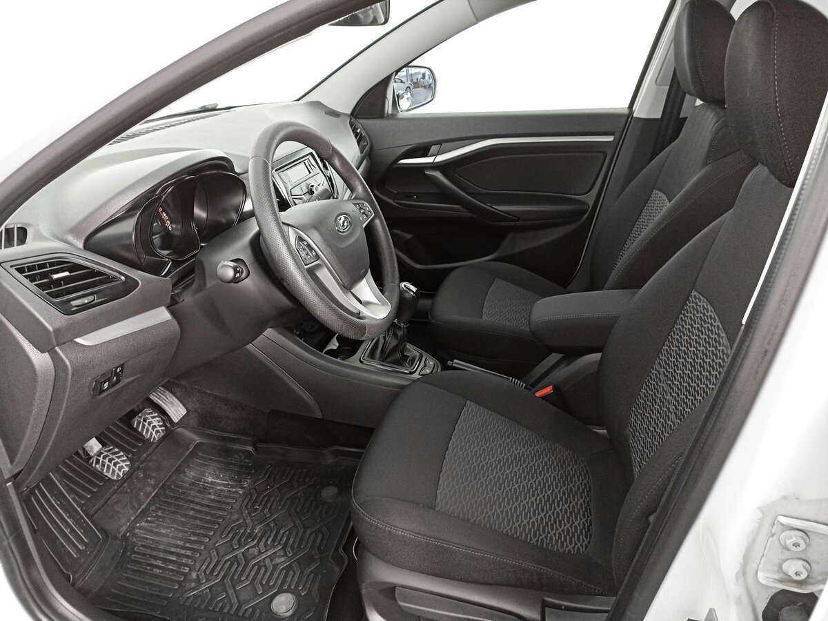 Купить Lada (ВАЗ) Vesta с пробегом. Фото: #13