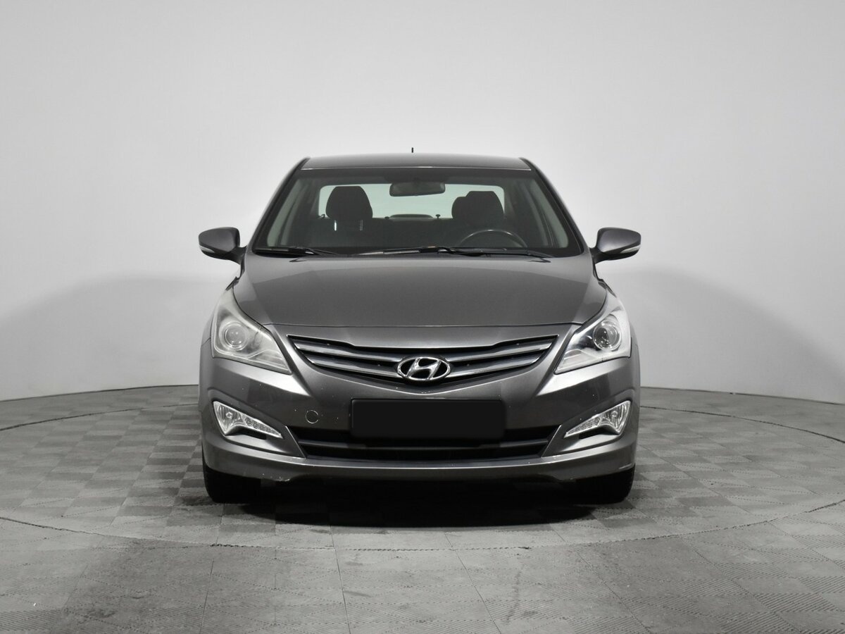 Купить Hyundai Solaris с пробегом. Фото: #1