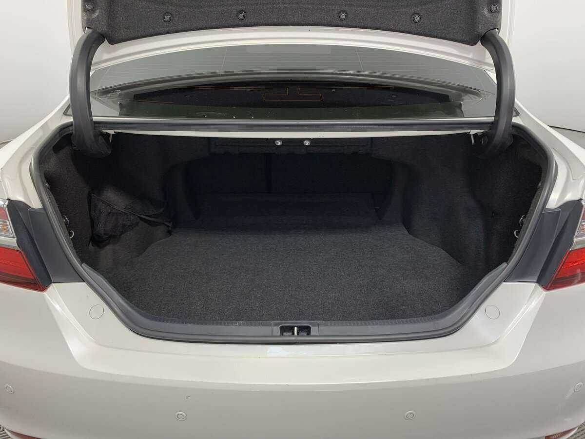 Купить Toyota Camry с пробегом. Фото: #9