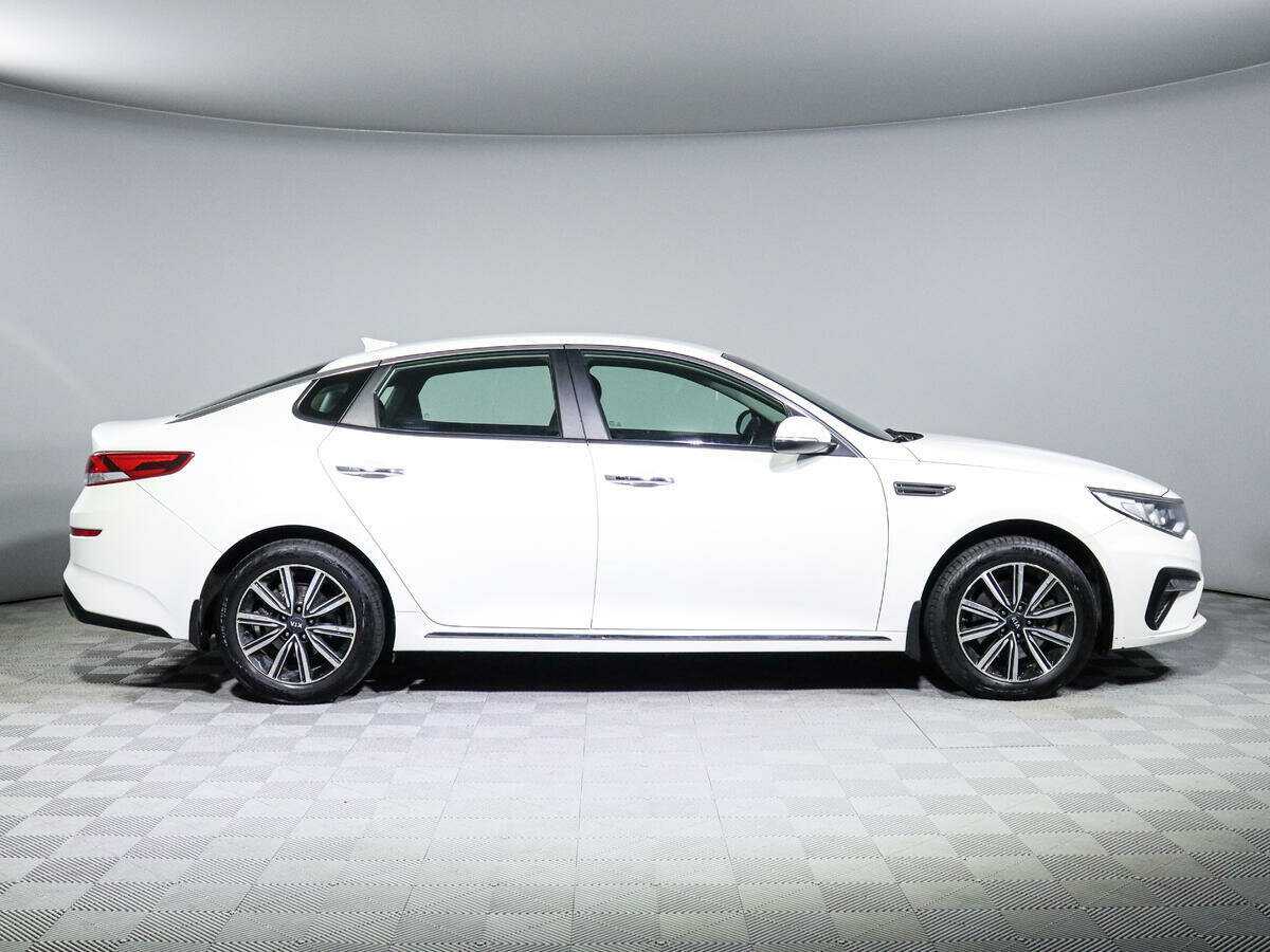 Купить Kia Optima с пробегом. Фото: #3