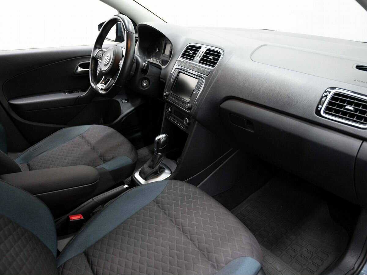 Купить Volkswagen Polo с пробегом. Фото: #10