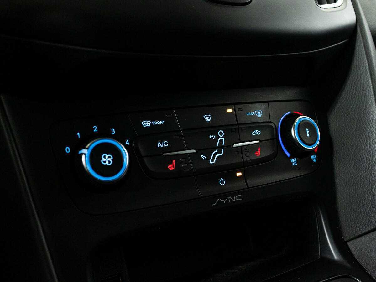 Купить Ford Focus с пробегом. Фото: #15