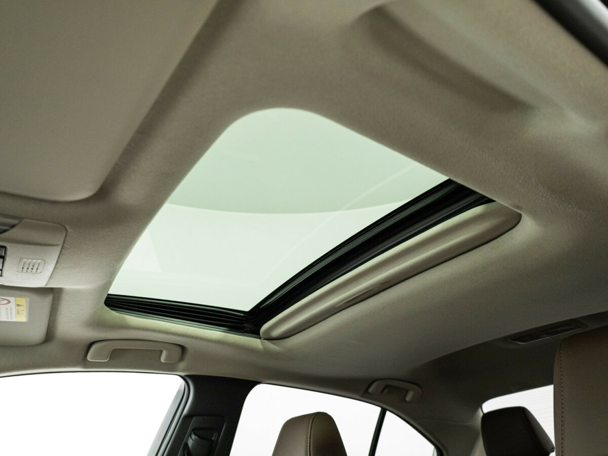 Купить Toyota Corolla с пробегом. Фото: #16