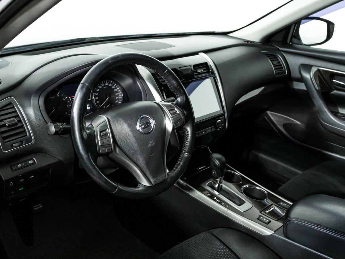 Купить Nissan Teana с пробегом. Фото: #10