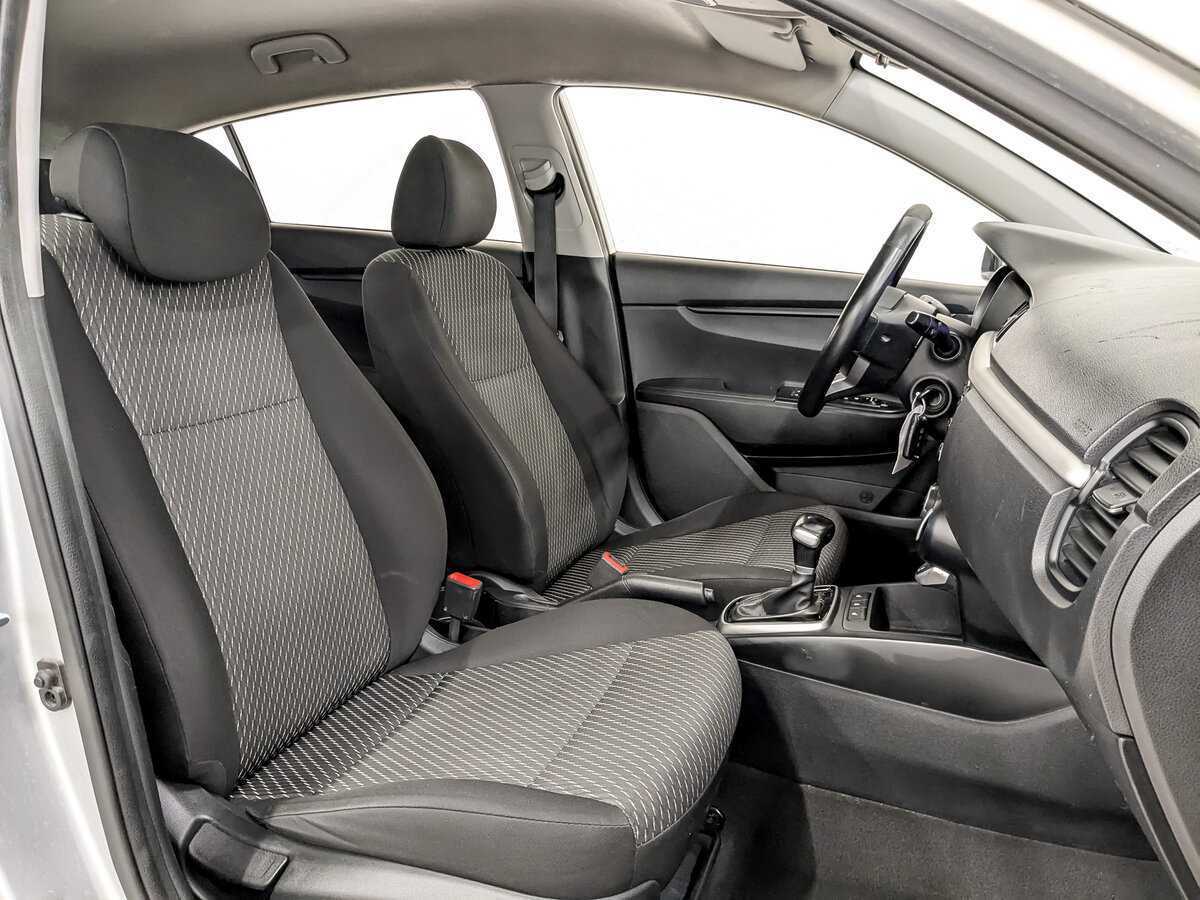 Купить Kia Rio с пробегом. Фото: #22