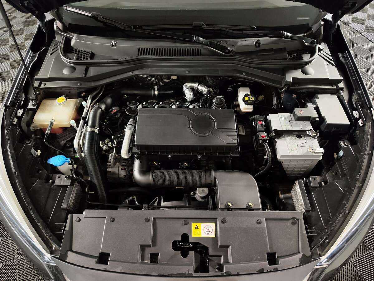 Купить JAC J7 с пробегом. Фото: #4