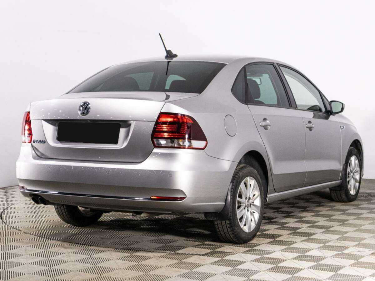Купить Volkswagen Polo с пробегом. Фото: #4
