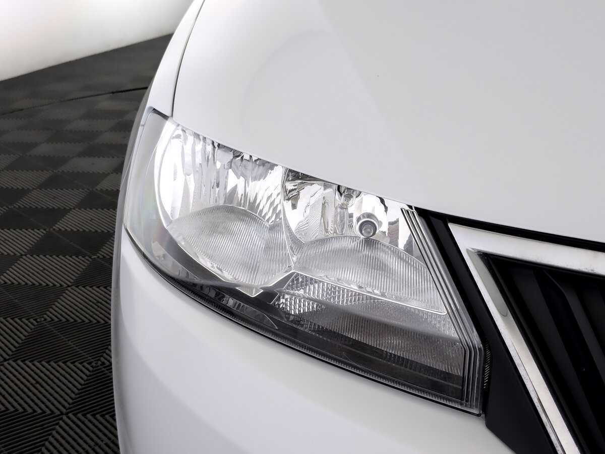Купить Skoda Rapid с пробегом. Фото: #16