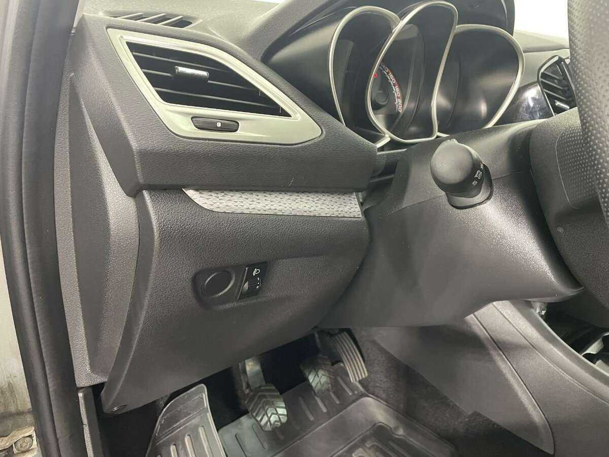 Купить Lada (ВАЗ) Vesta с пробегом. Фото: #8