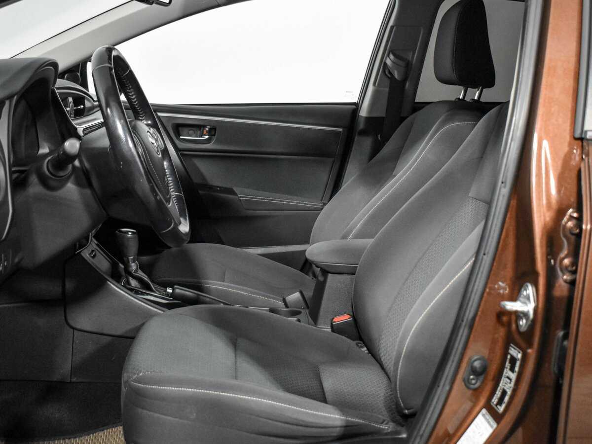 Купить Toyota Corolla с пробегом. Фото: #9