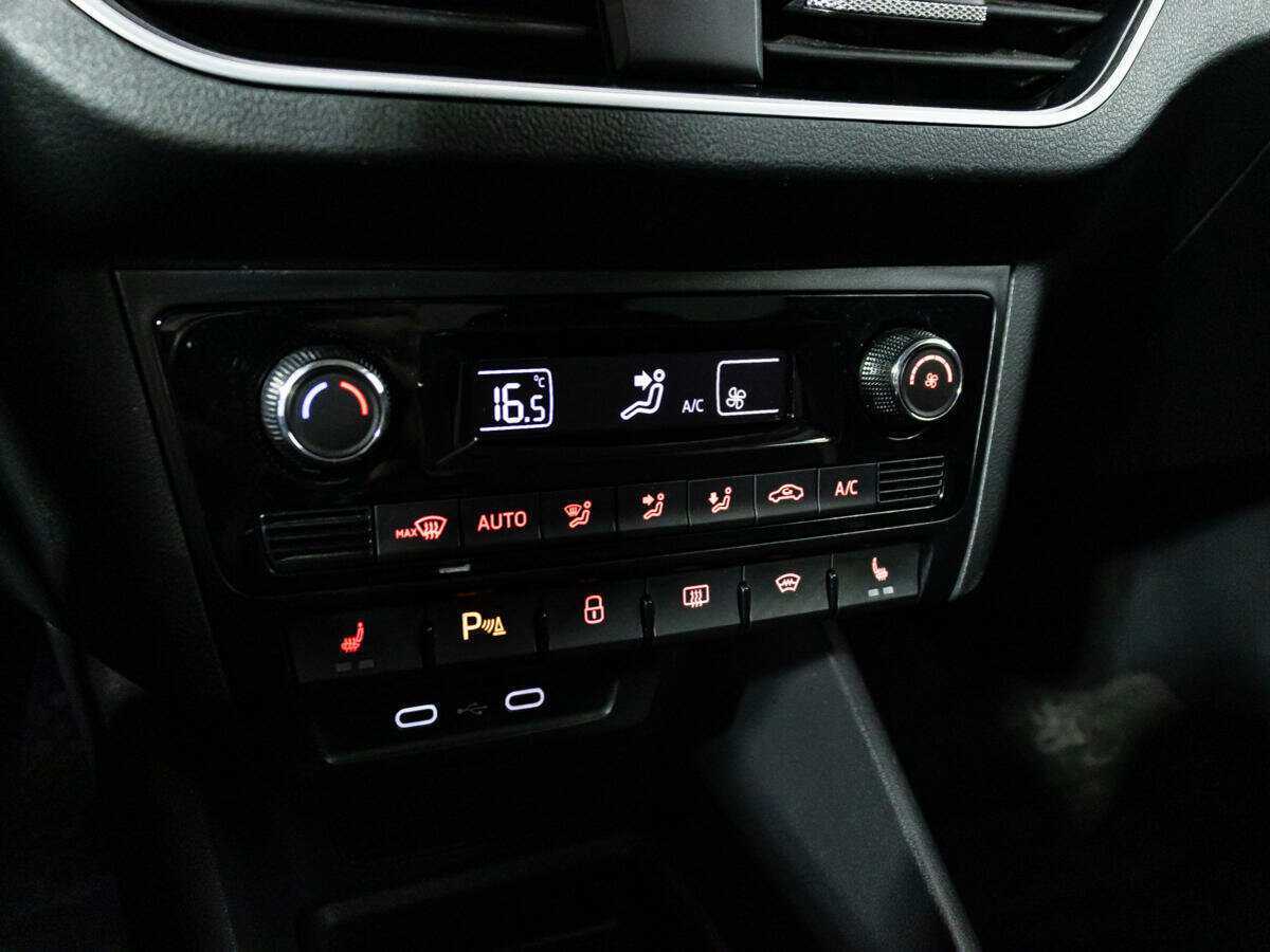 Купить Volkswagen Polo с пробегом. Фото: #15