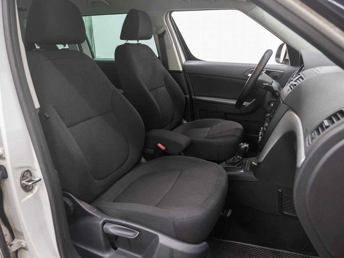 Купить Skoda Yeti с пробегом. Фото: #10
