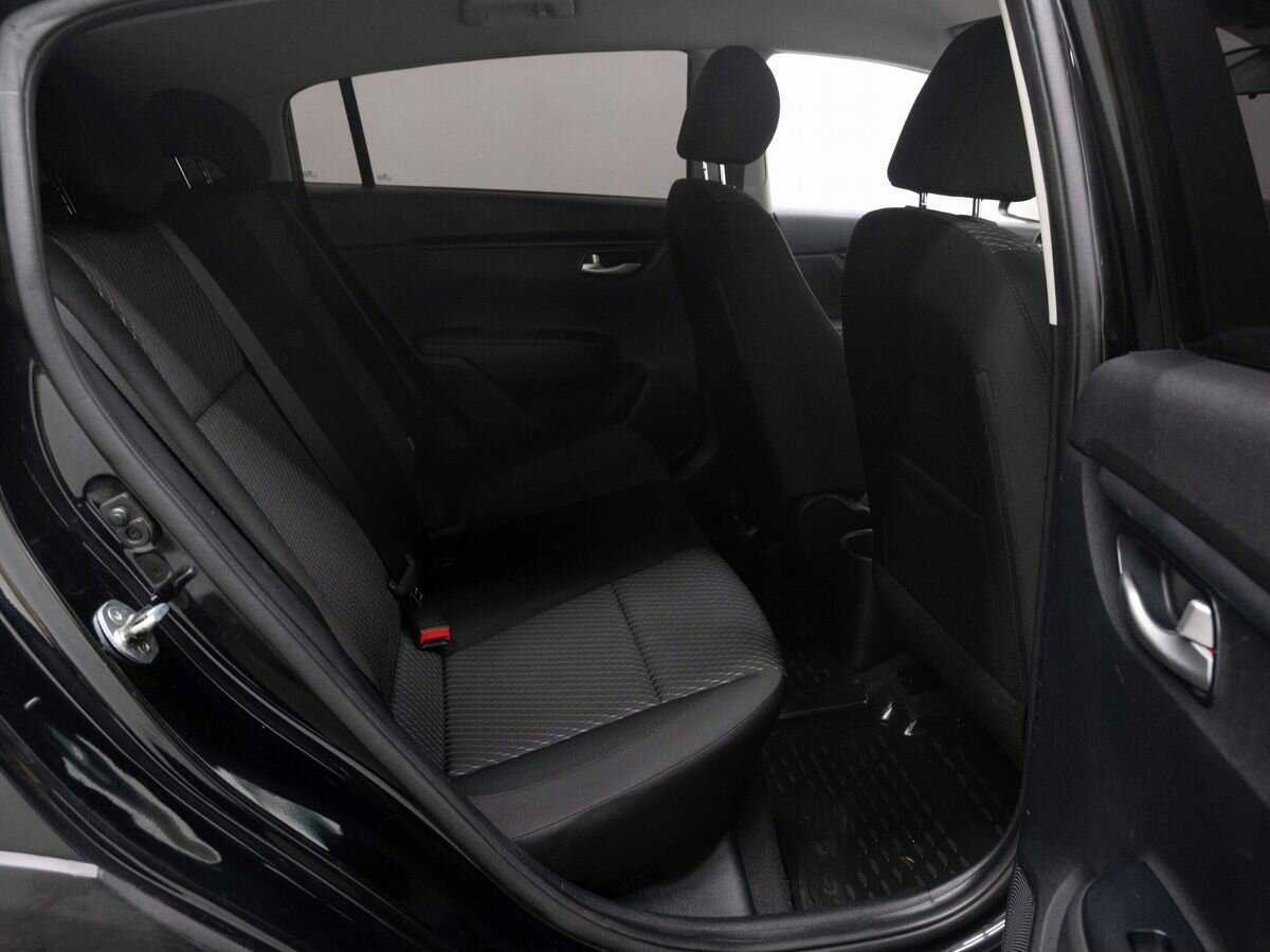 Купить Kia Rio с пробегом. Фото: #10