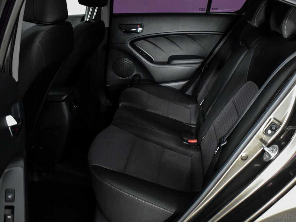Купить Kia Cerato с пробегом. Фото: #9
