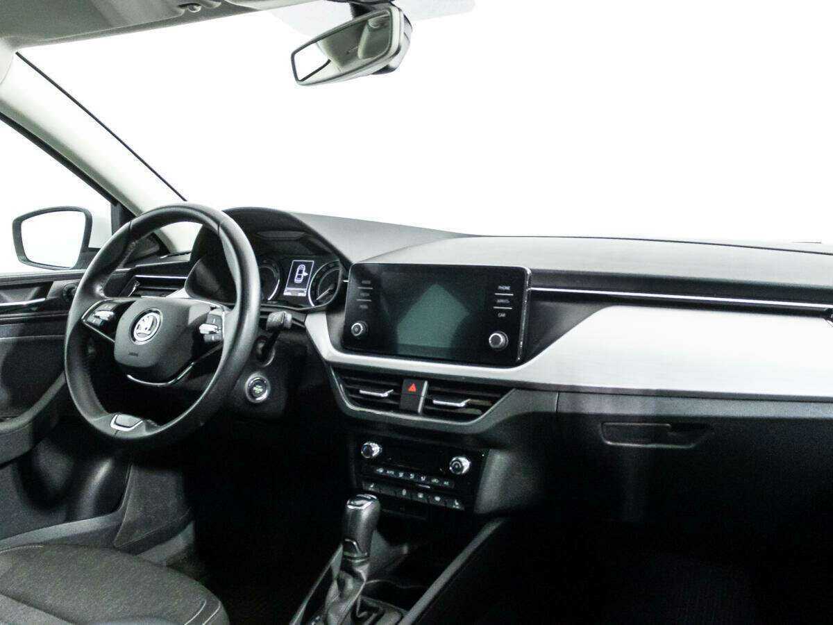 Купить Skoda Rapid с пробегом. Фото: #8