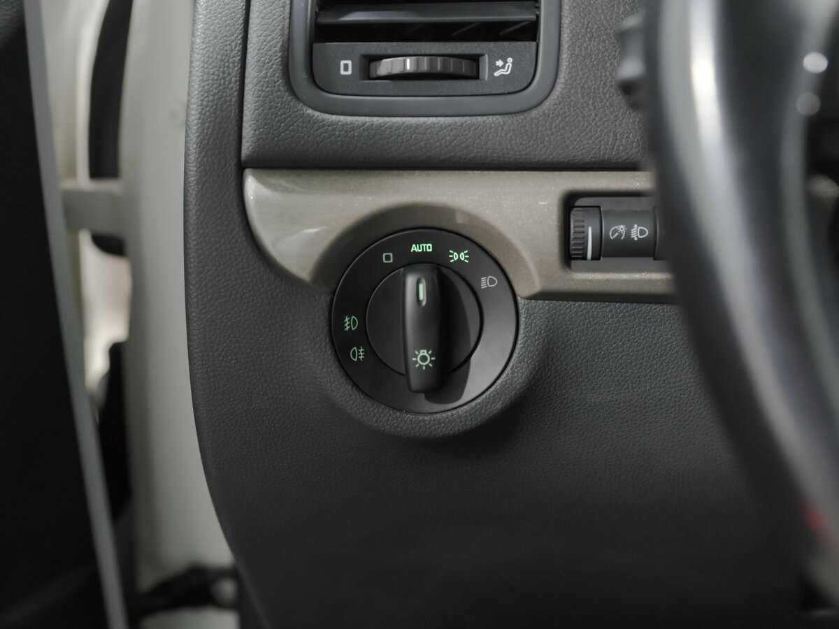 Купить Skoda Yeti с пробегом. Фото: #12