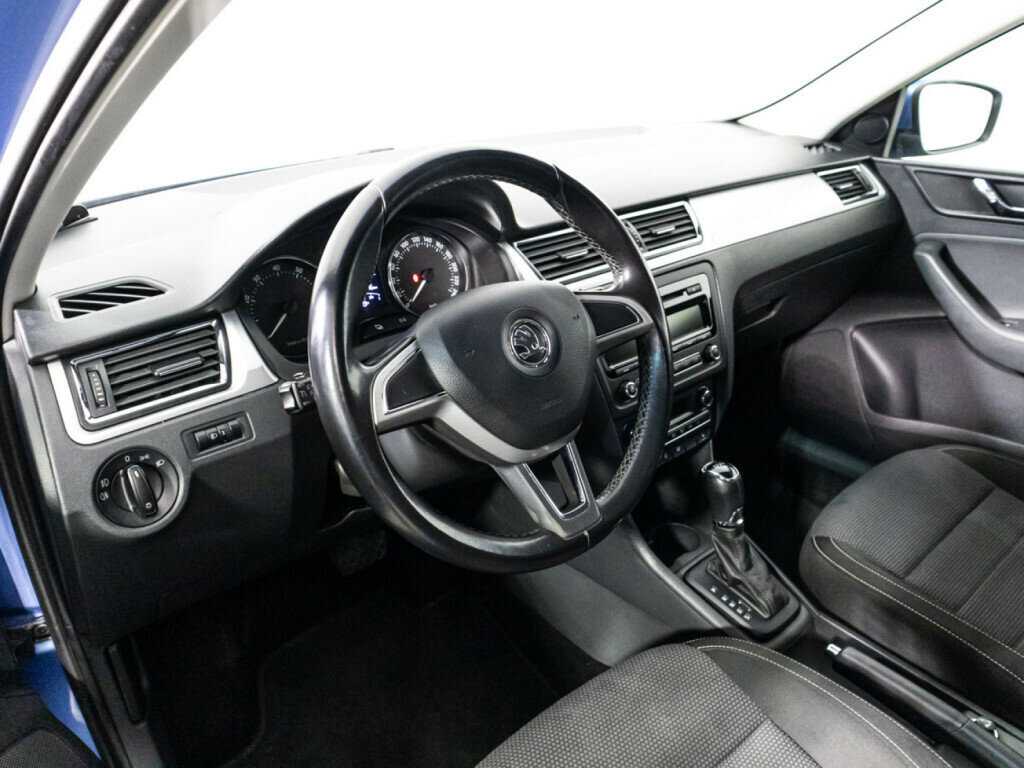 Купить Skoda Rapid с пробегом. Фото: #10