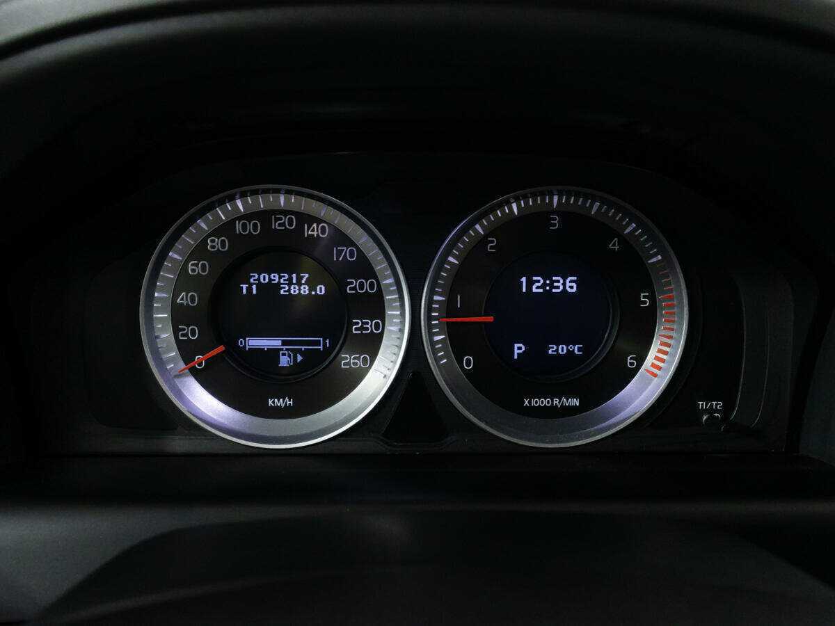 Купить Volvo XC60 с пробегом. Фото: #11