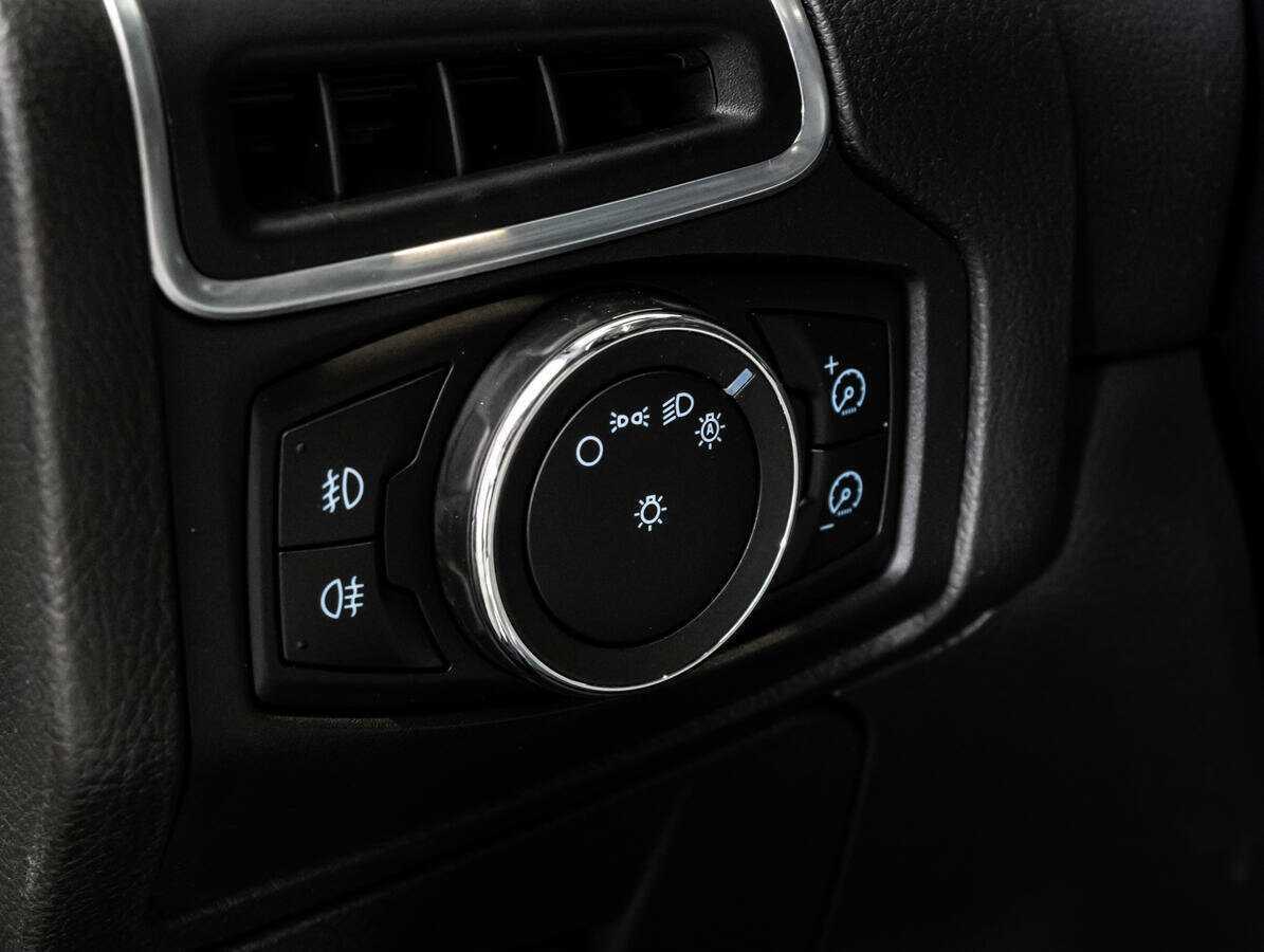 Купить Ford Focus с пробегом. Фото: #12