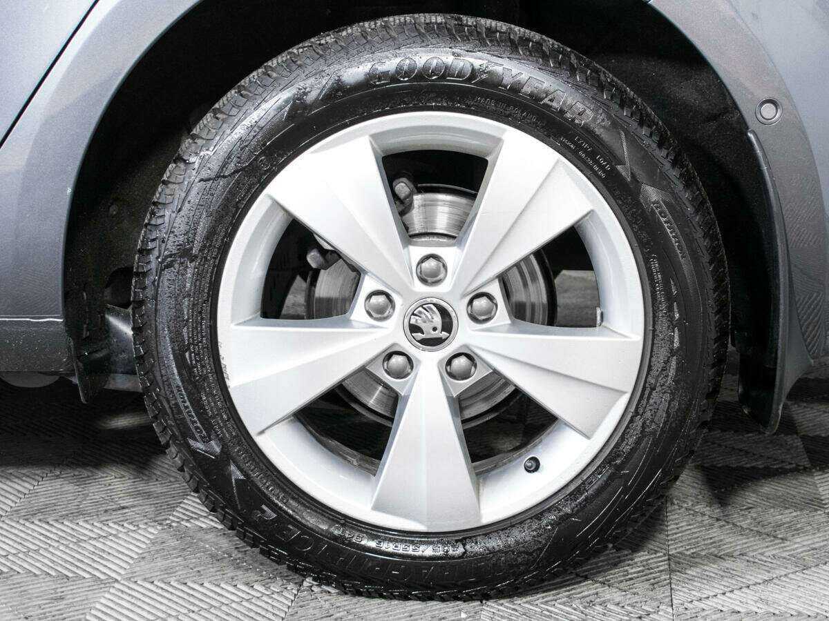 Купить Skoda Octavia с пробегом. Фото: #17