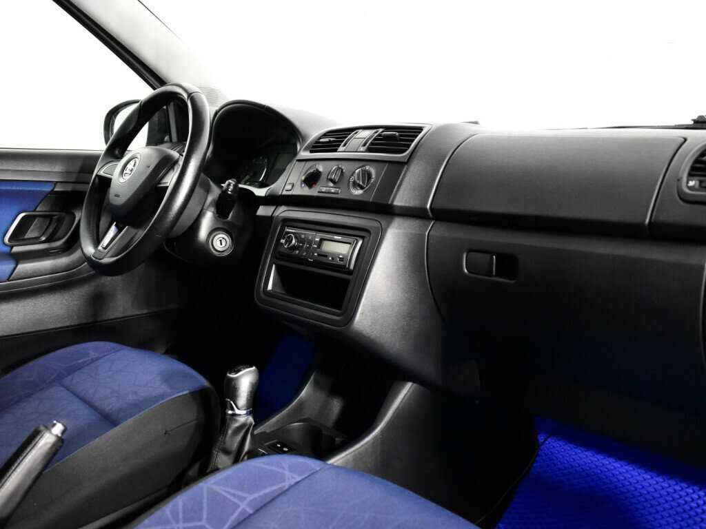 Купить Skoda Fabia с пробегом. Фото: #8