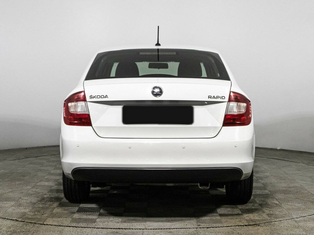 Купить Skoda Rapid с пробегом. Фото: #5