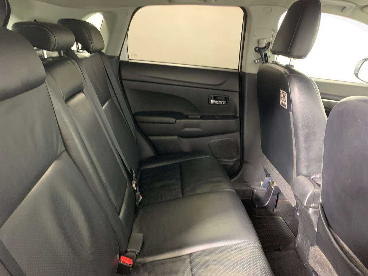 Купить Mitsubishi ASX с пробегом. Фото: #17
