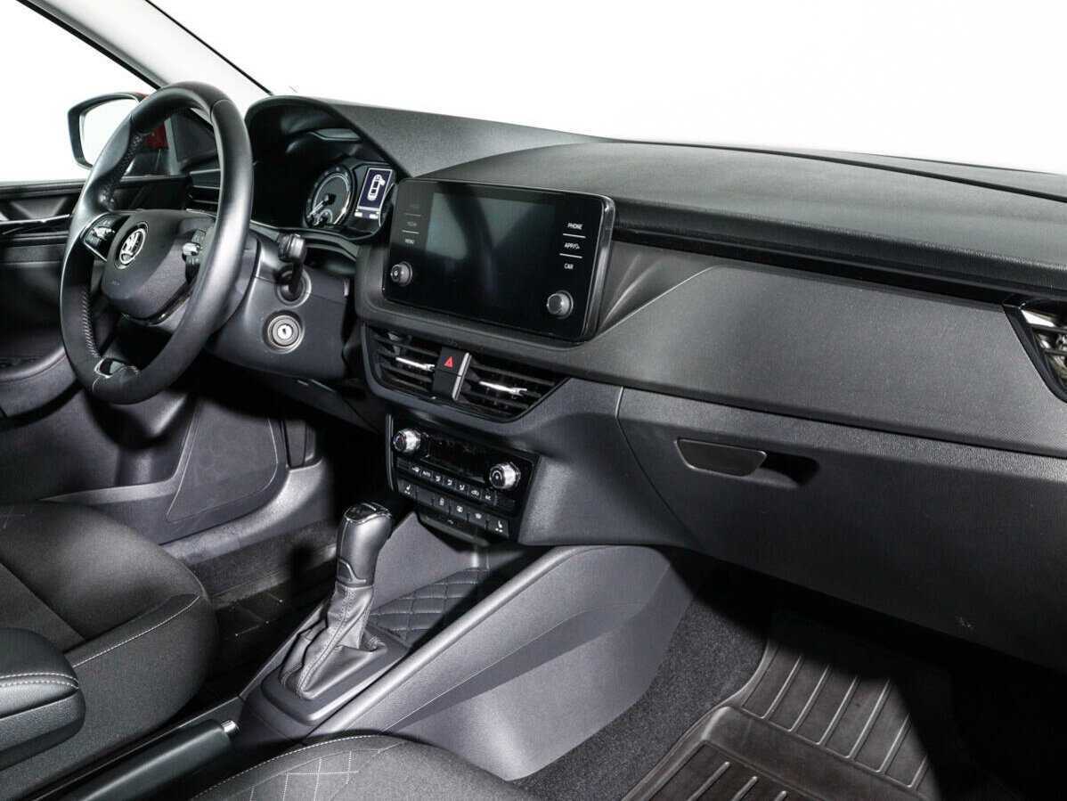 Купить Skoda Rapid с пробегом. Фото: #8