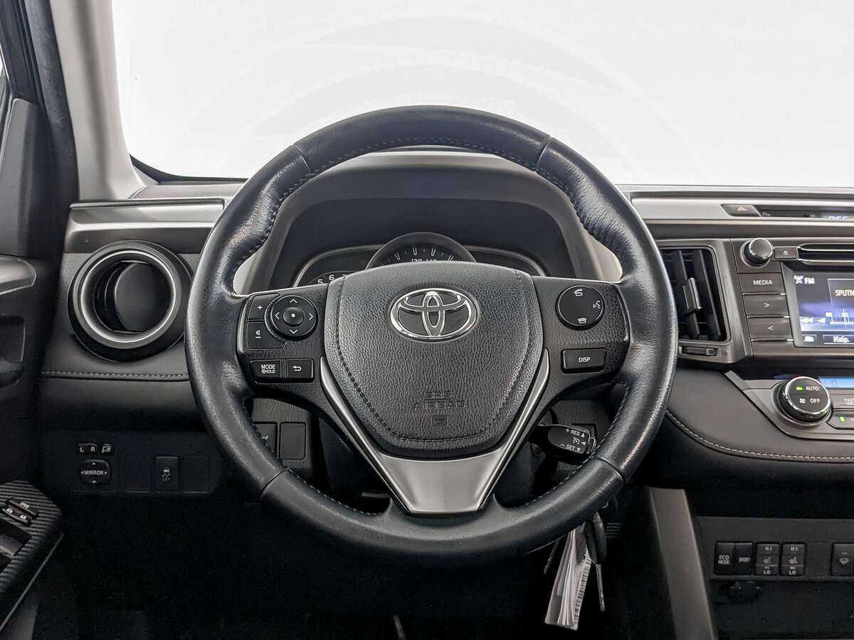 Купить Toyota RAV4 с пробегом. Фото: #15