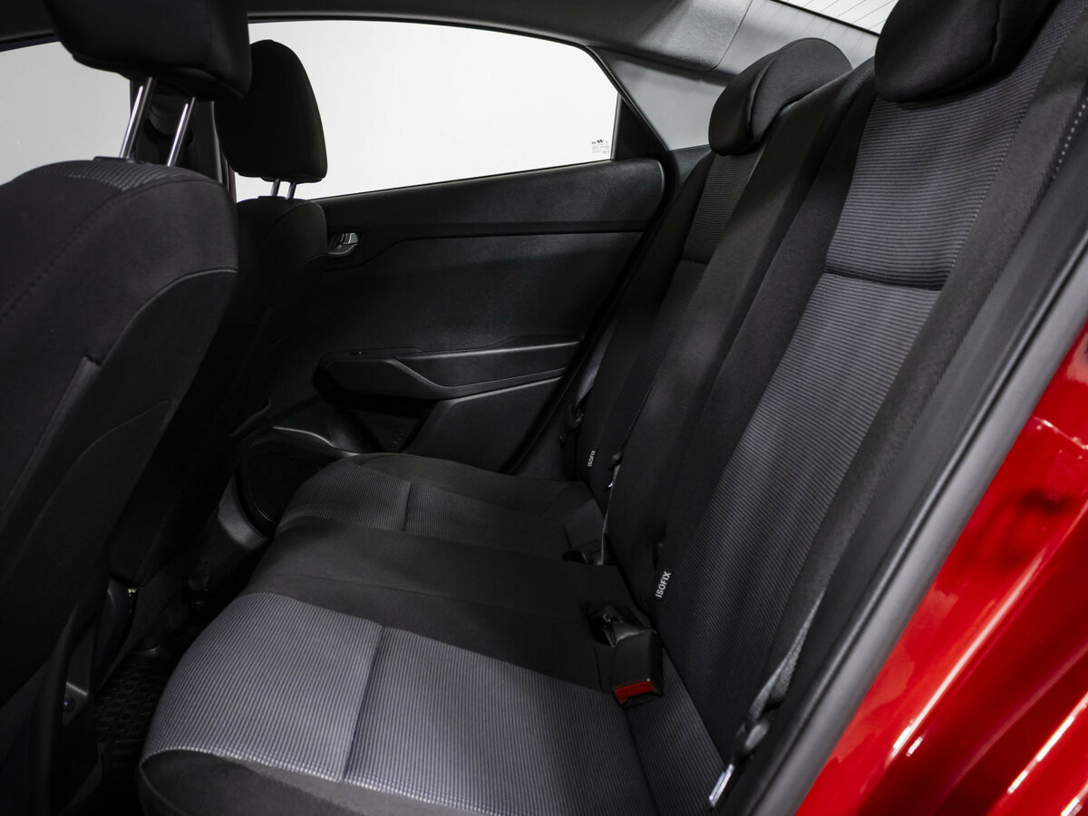 Купить Hyundai Solaris с пробегом. Фото: #13