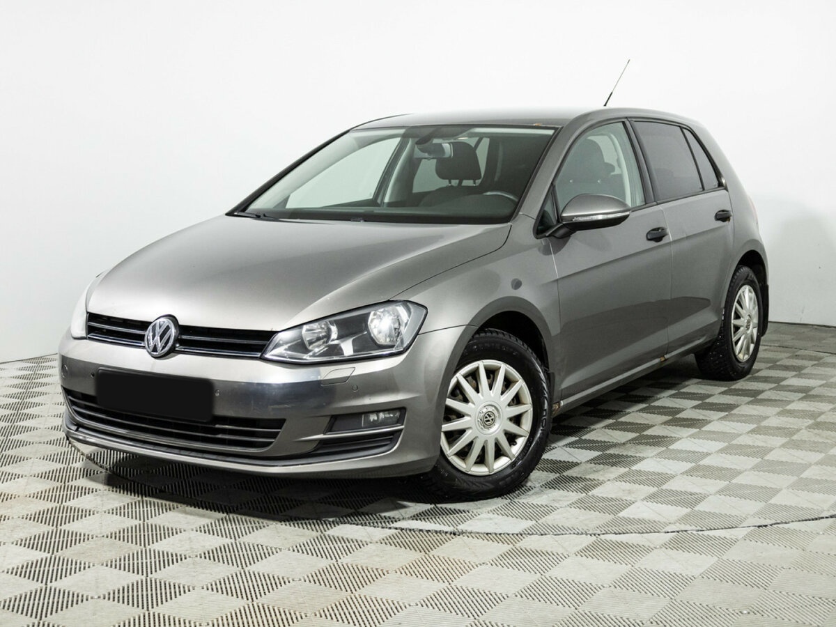 Купить Volkswagen Golf с пробегом. Посмотреть фото