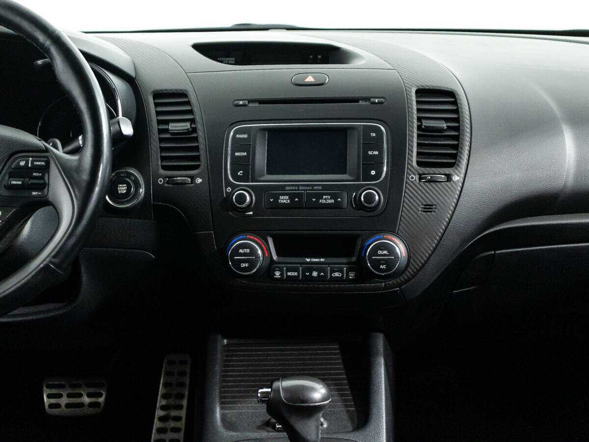 Купить Kia Cerato с пробегом. Фото: #13
