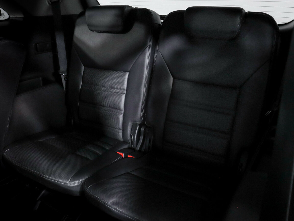 Купить Kia Sorento с пробегом. Фото: #8