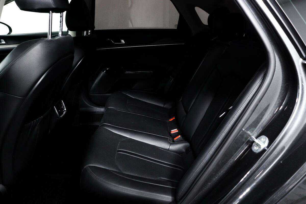 Купить Kia K5 с пробегом. Фото: #11