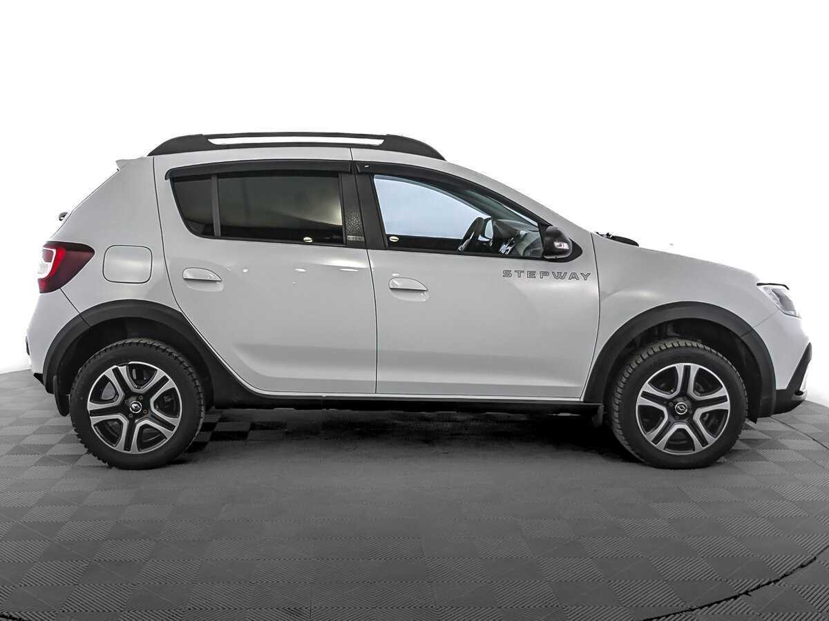 Купить Renault Sandero с пробегом. Фото: #3