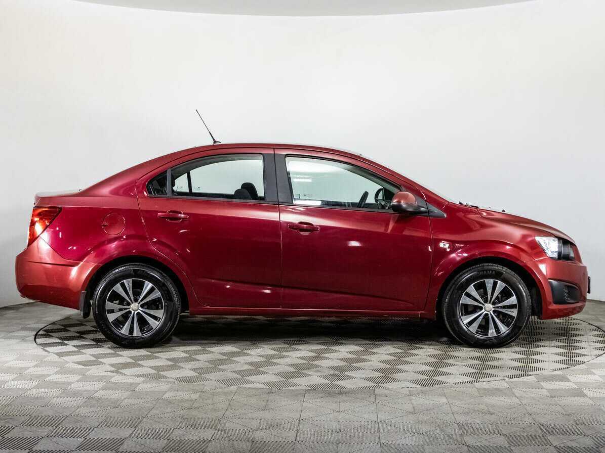 Купить Chevrolet Aveo с пробегом. Фото: #3