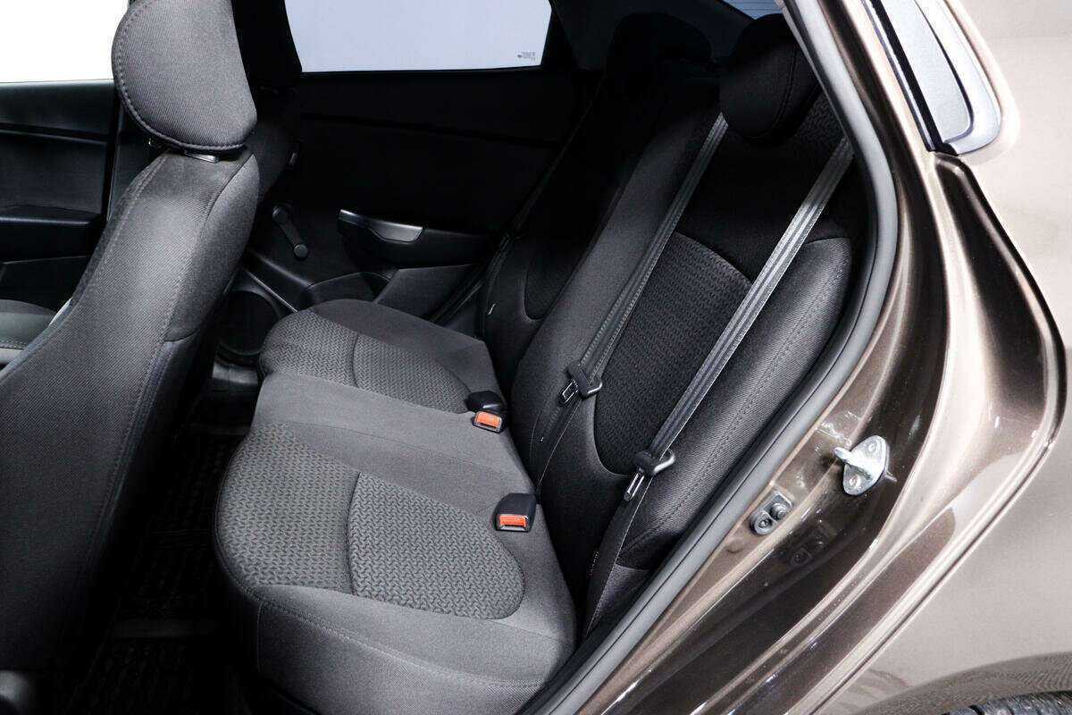 Купить Kia Rio с пробегом. Фото: #11