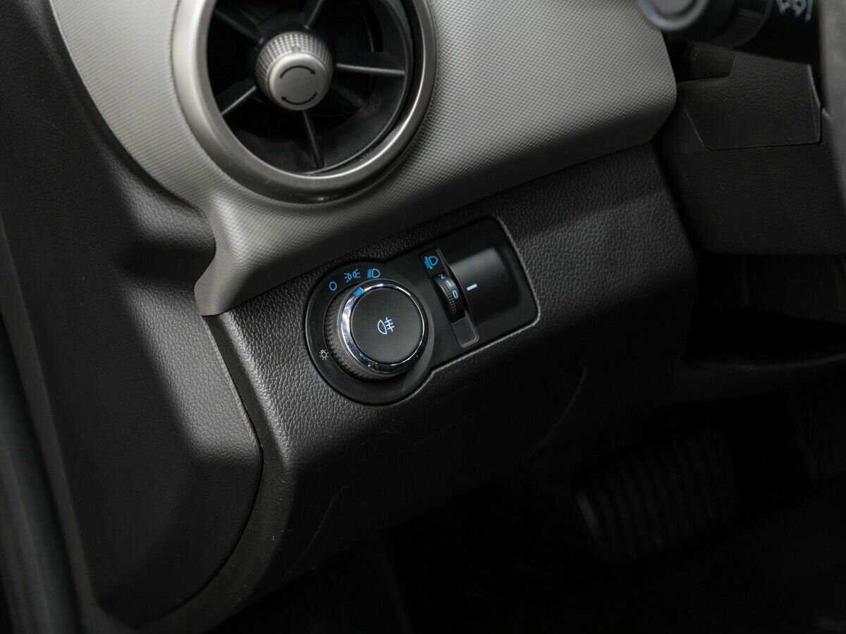 Купить Chevrolet Aveo с пробегом. Фото: #12