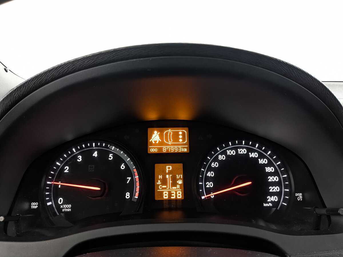 Купить Toyota Avensis с пробегом. Фото: #10